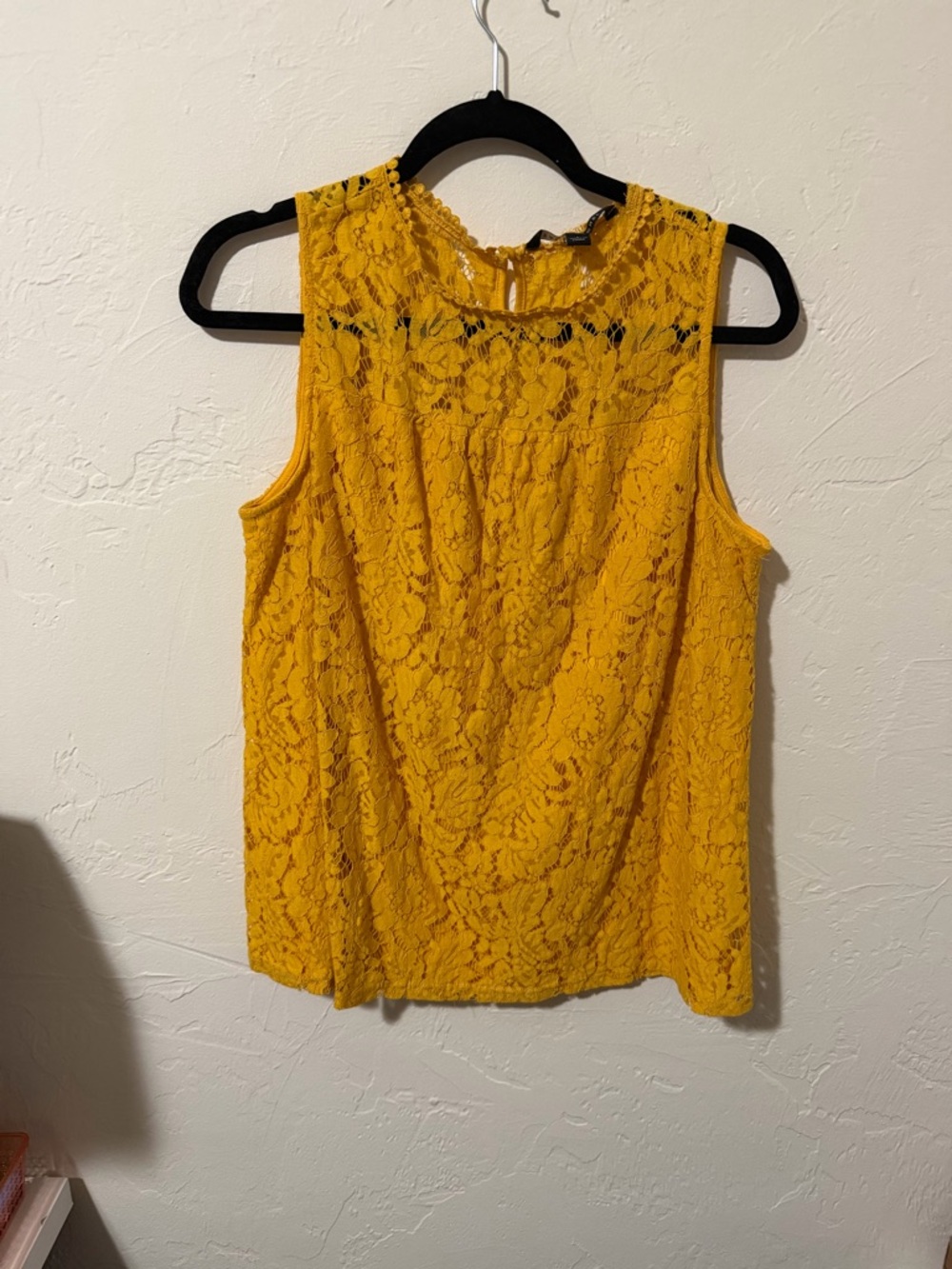 Zac & Rachel Lace Sleeveless Shell Top - Mustard